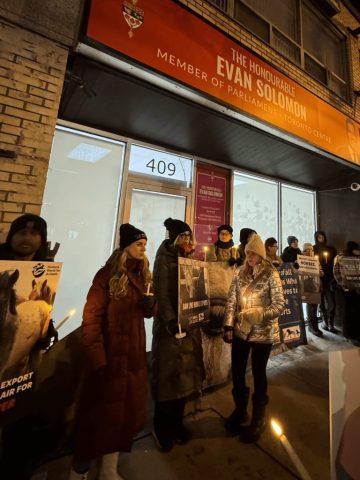 Canadian nationwide vigil for horses killed in live exports.